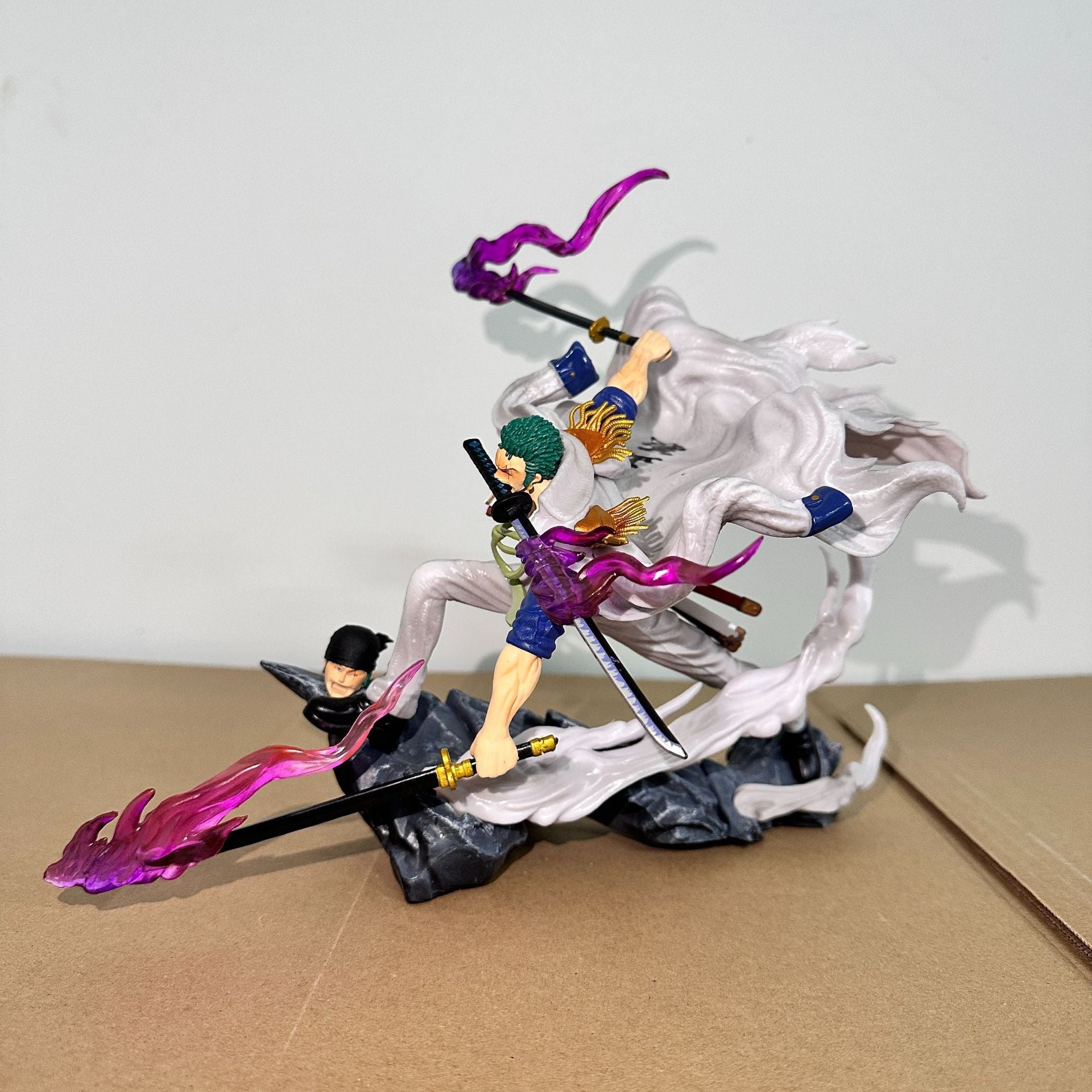 One Piece Roronoa Zoro White Cloak Purple Aura Figure