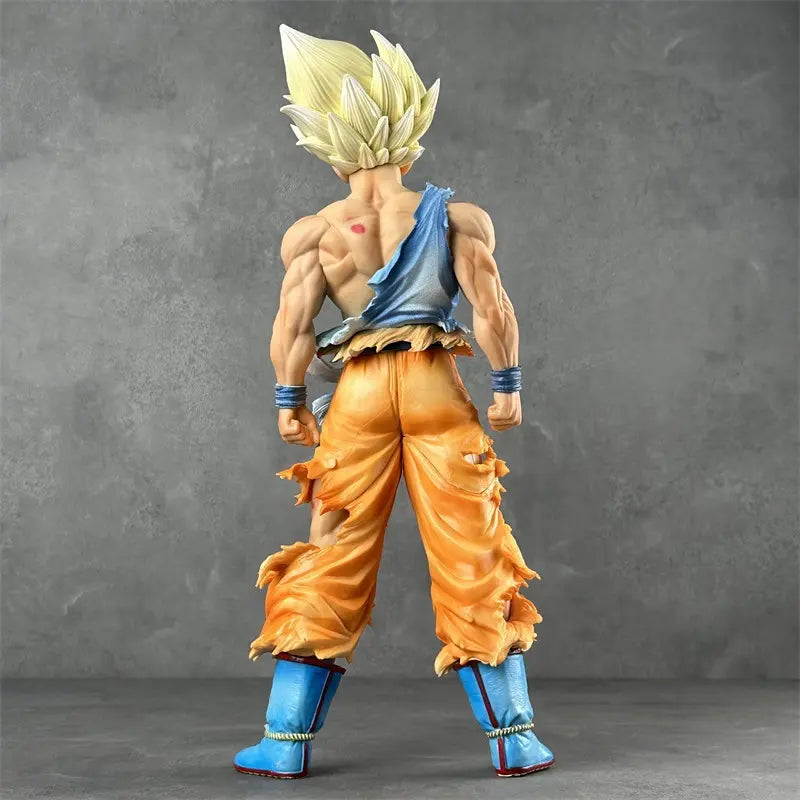 Dragon Ball Goku Super Saiyan Battle Damaged Figure